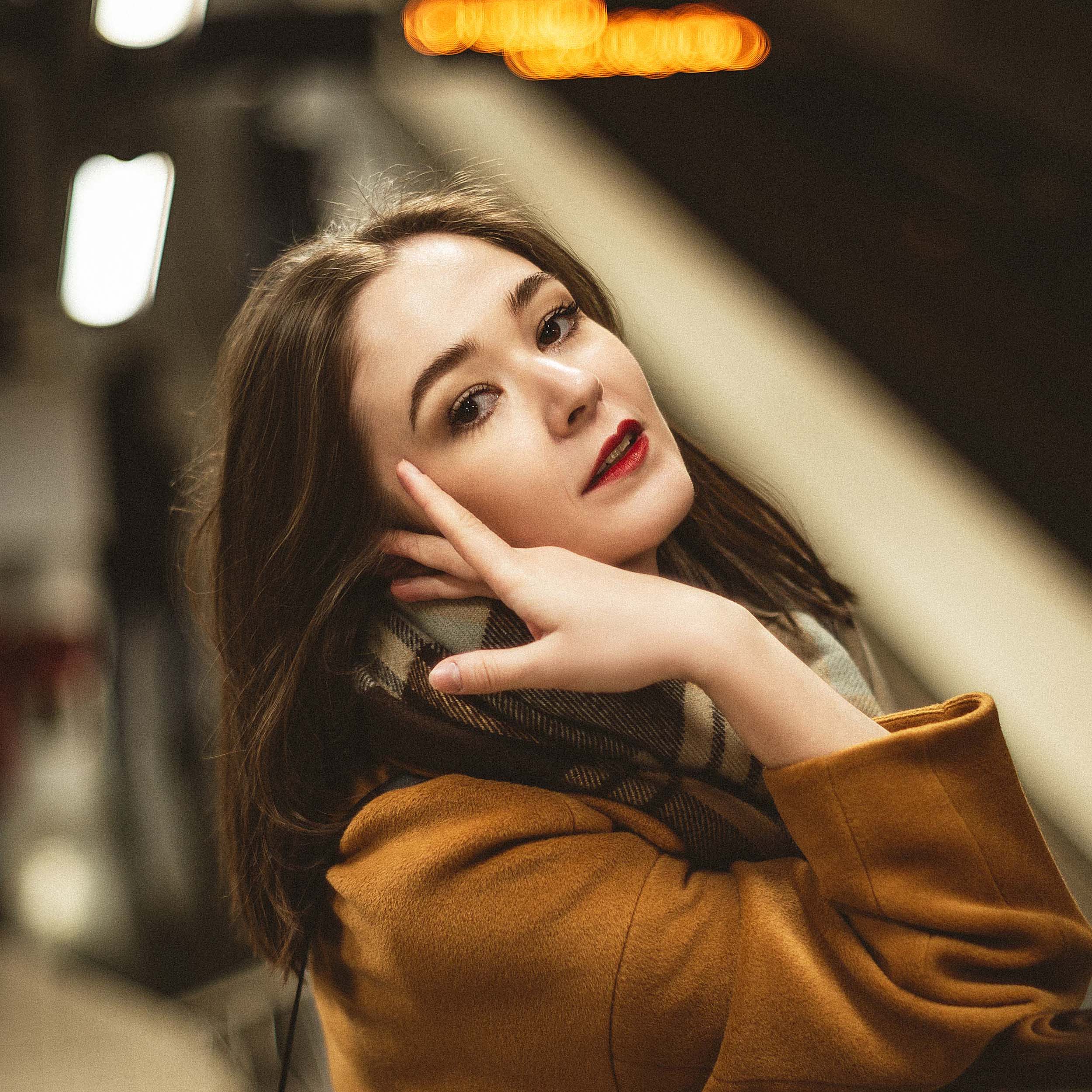 Artistic Portraits in Stockholm’s Subway: A Theater Coach at Solna Strand and Västra Skogen